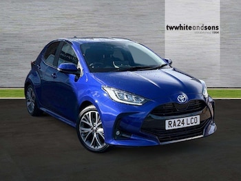 Used Toyota Yaris 2024 for sale - 75980151: Photo