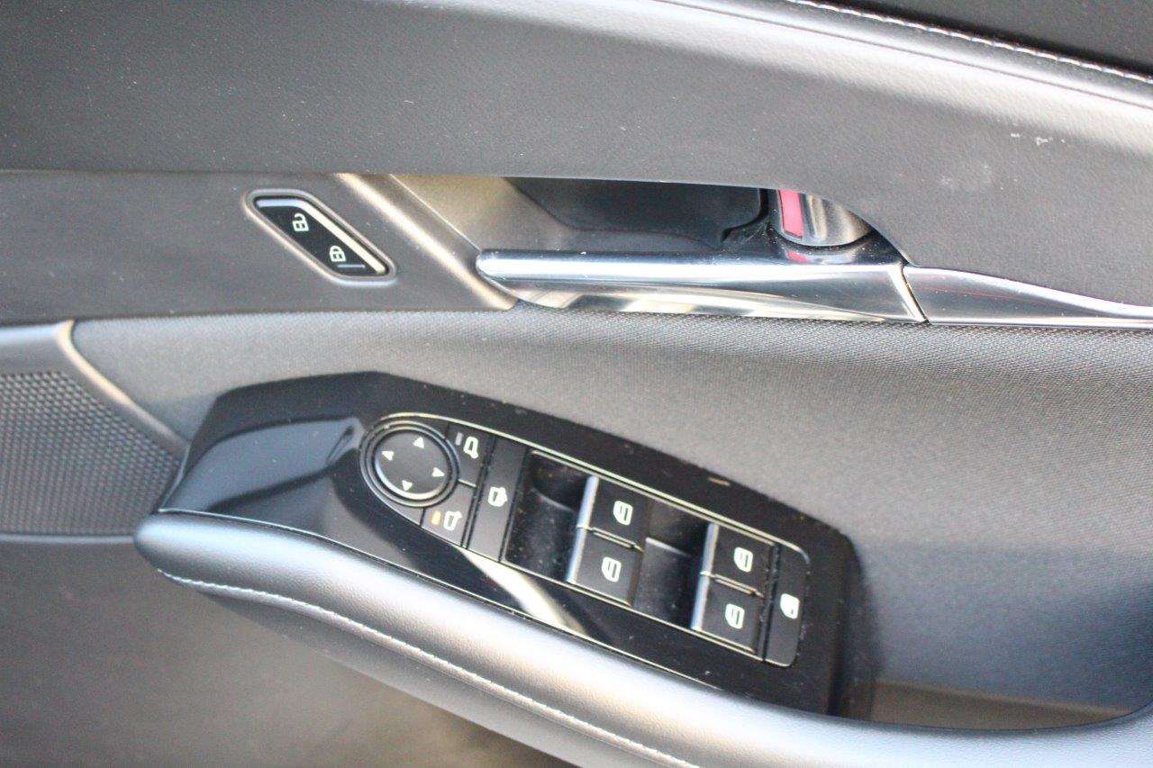 Used Mazda CX-30 2023 for sale - 76338691: Photo 15