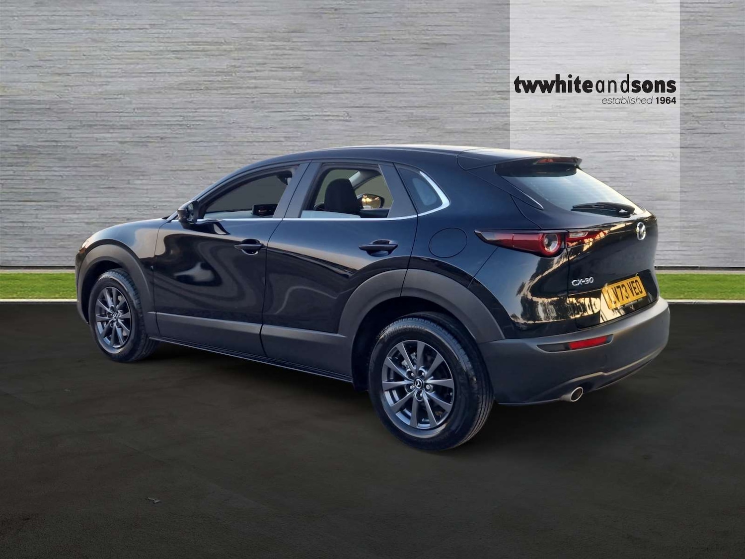 Used Mazda CX-30 2023 for sale - 76338691: Photo 5