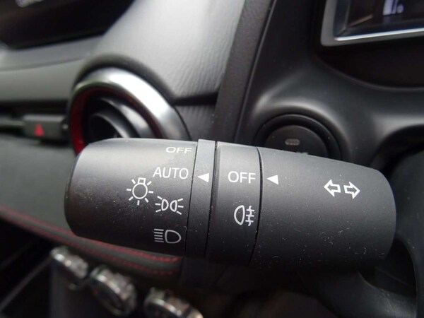 Used Mazda Mazda2 2023 for sale - 76314071: Photo 23