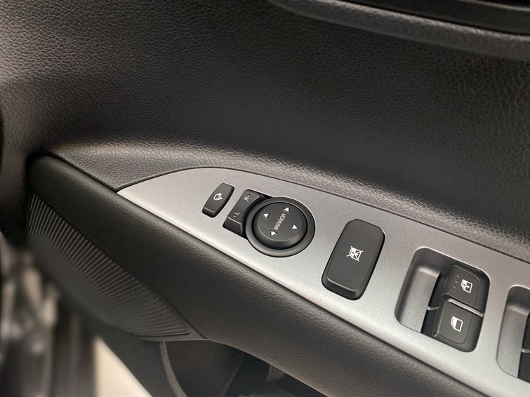 Used Kia Stonic 2025 for sale - 77292785: Photo 32