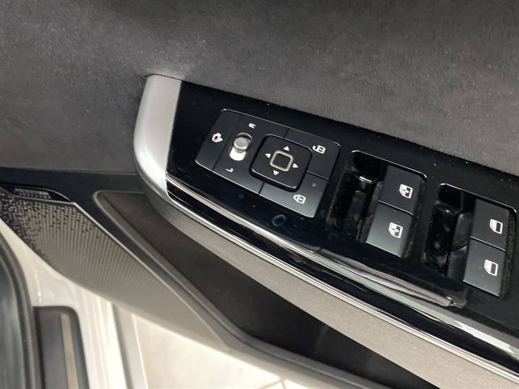 Used Kia EV6 for sale - 78081406: Photo 35