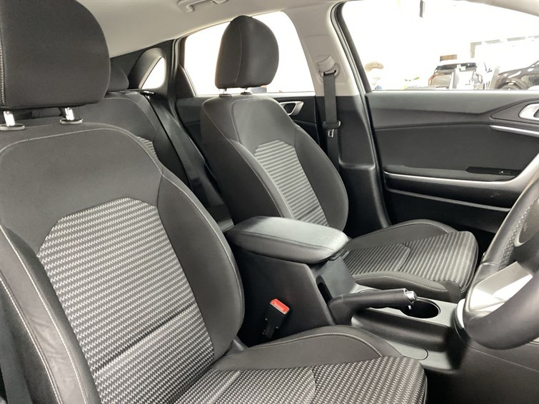 Used Kia Ceed 2023 for sale - 77659932: Photo 32