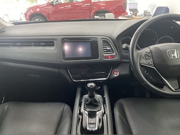 Used Honda HR-V 2017 for sale - 79363348: Photo