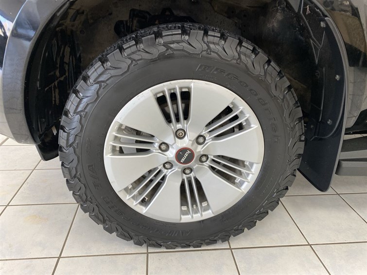 Used Isuzu D-Max 2022 for sale - 77706089: Photo 9