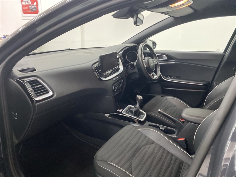 Used Kia Ceed 2022 for sale - 77315836: Photo 2