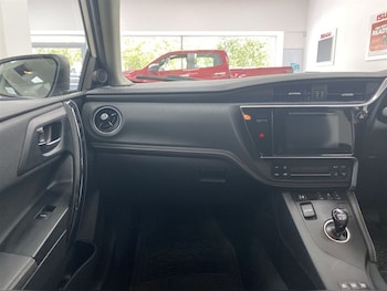 Used Toyota Auris 2016 for sale - 79554891: Photo
