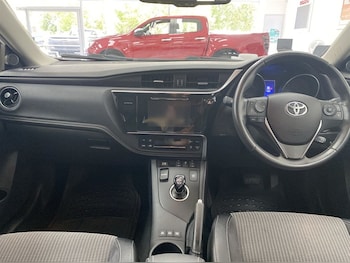 Used Toyota Auris 2016 for sale - 79554891: Photo