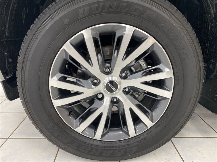 Used Isuzu D-Max 2025 for sale - 77427372: Photo 9