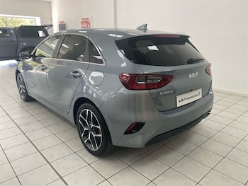 Used Kia Ceed 2022 for sale - 78385226: Photo