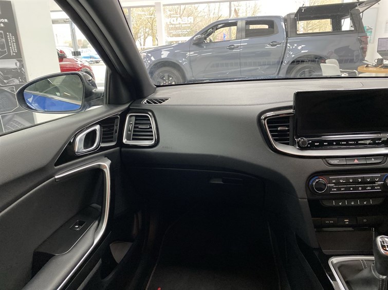 Used Kia Ceed 2021 for sale - 77809655: Photo 2