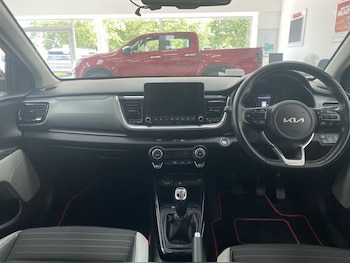 Used Kia Stonic 2022 for sale - 79293370: Photo