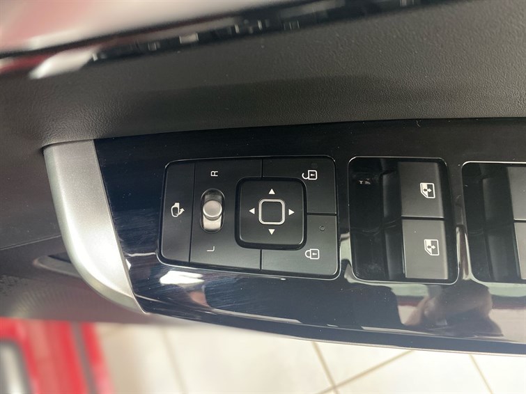 Used Kia EV6 2023 for sale - 77210518: Photo 35