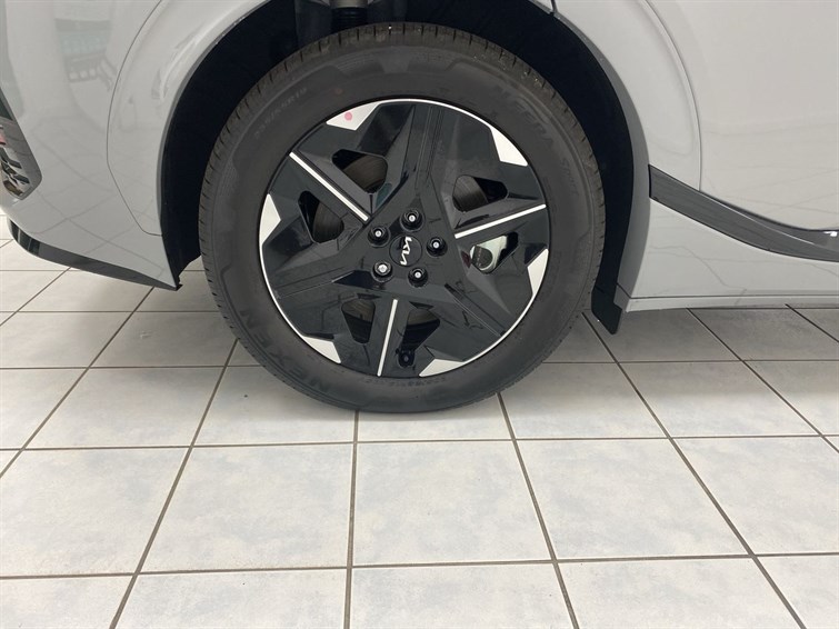 Used Kia EV6 2025 for sale - 77210446: Photo 17