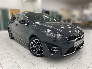 Used Kia Ceed 2025 for sale - 79159902: Photo