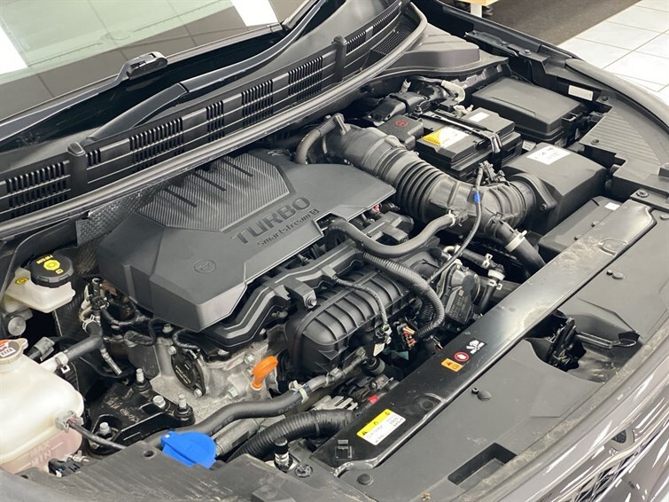 Used Kia Stonic 2023 for sale - 78102570: Photo 31