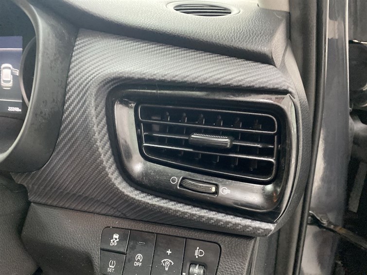 Used Kia Stonic 2023 for sale - 78102570: Photo 36