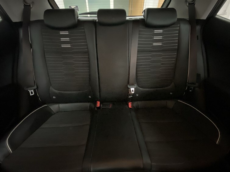 Used Kia Stonic 2023 for sale - 78102570: Photo 8