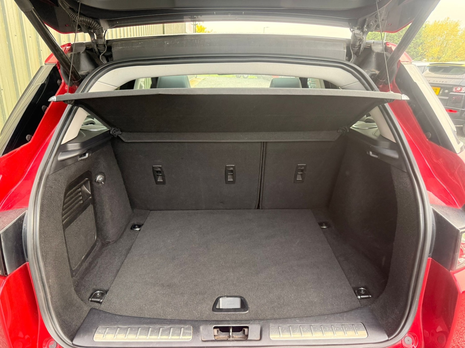 Used Land Rover Range Rover Evoque 2015 for sale - 76252124: Photo 12