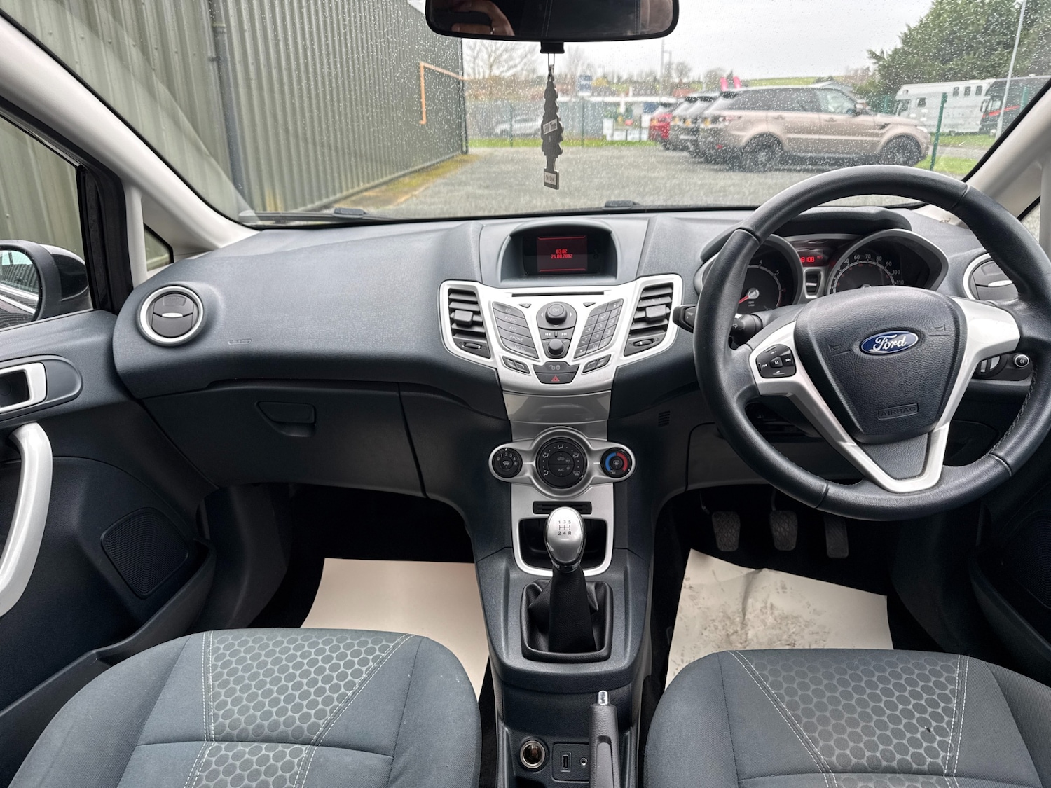 Used Ford Fiesta 2012 for sale - 77897126: Photo 8