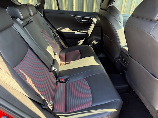 Used Toyota RAV4 2021 for sale - 75688712: Photo 11