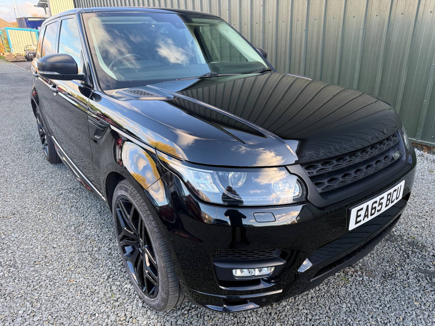 Used Land Rover Range Rover Sport 2015 for sale - 76687595: Photo 1