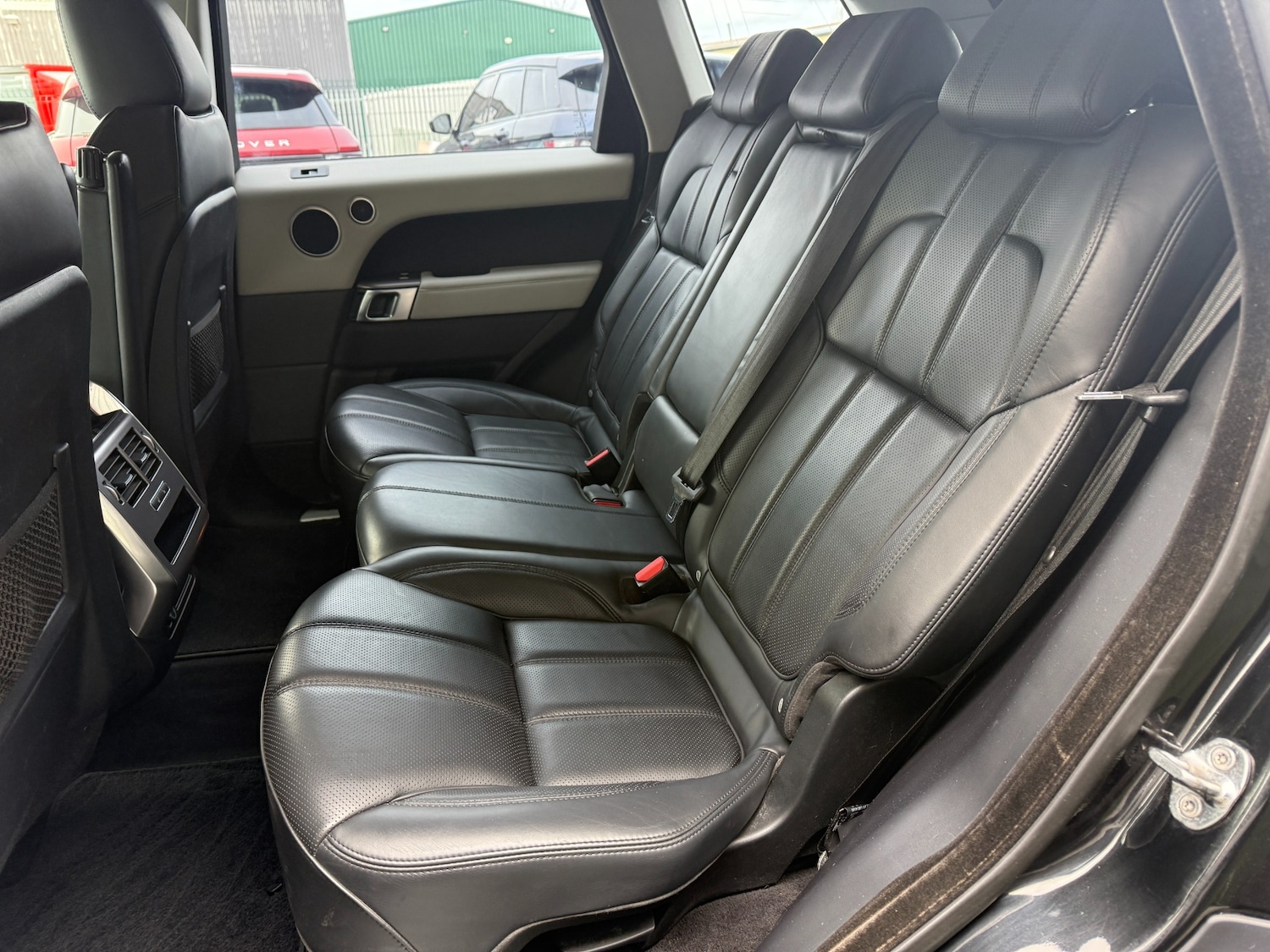 Used Land Rover Range Rover Sport 2016 for sale - 77635279: Photo 10