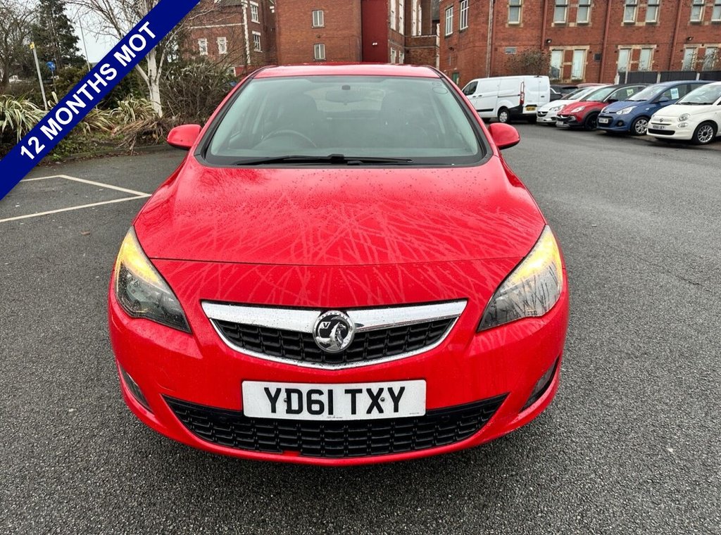 Used Vauxhall Astra 2011 for sale - 77188442: Photo 2