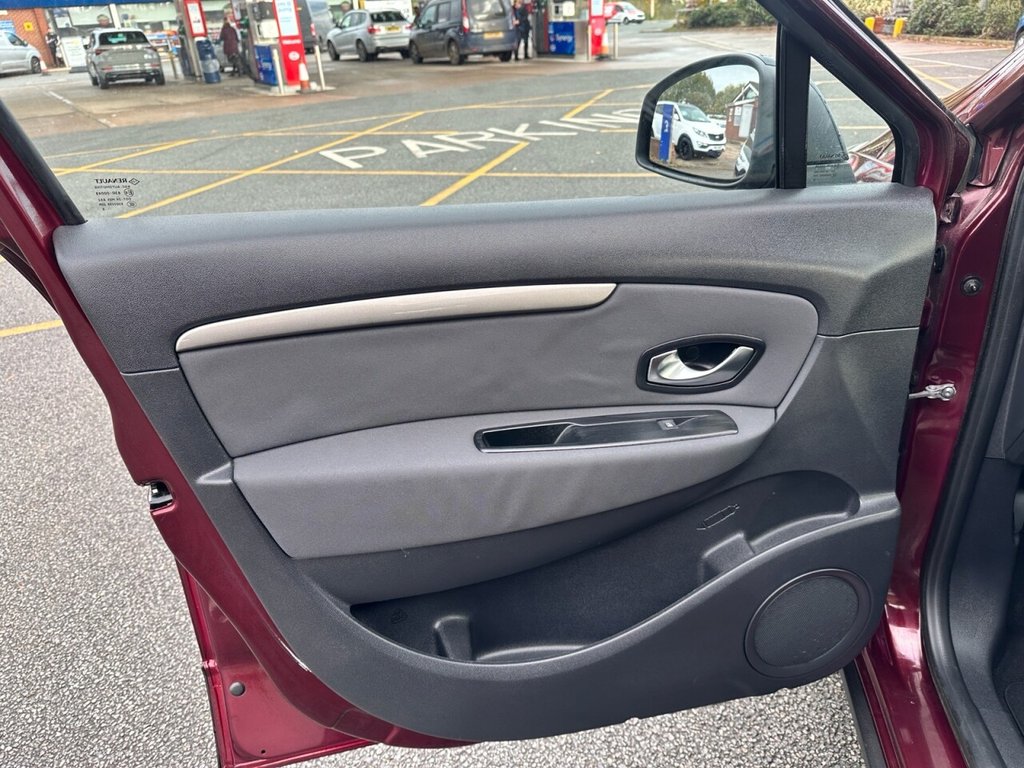 Used Renault Scenic Xmod 2015 for sale - 76547105: Photo 11