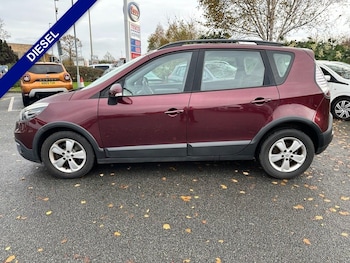 Used Renault Scenic Xmod 2015 for sale - 76547105: Photo