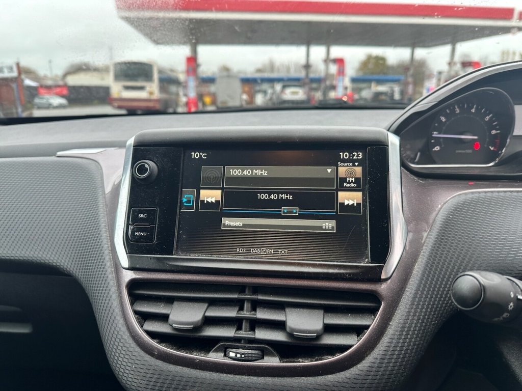 Used Peugeot 2008 2014 for sale - 76547109: Photo 11