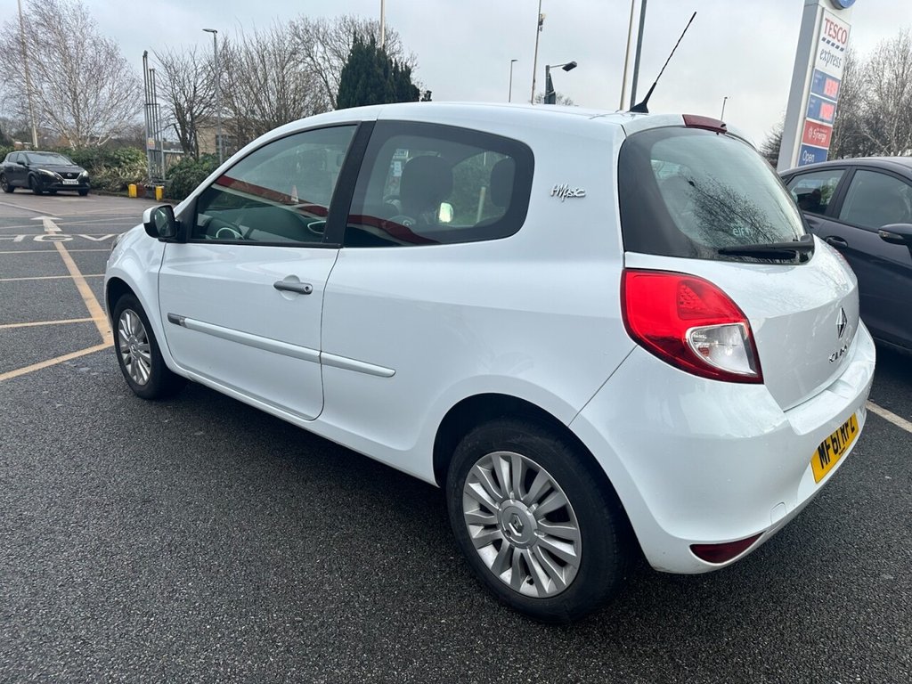 Used Renault Clio 2011 for sale - 77384135: Photo 4