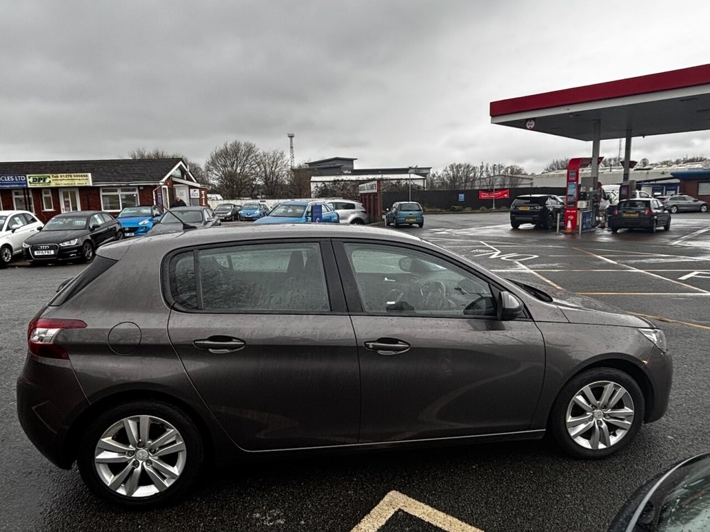 Used Peugeot 308 2014 for sale - 77341259: Photo 9