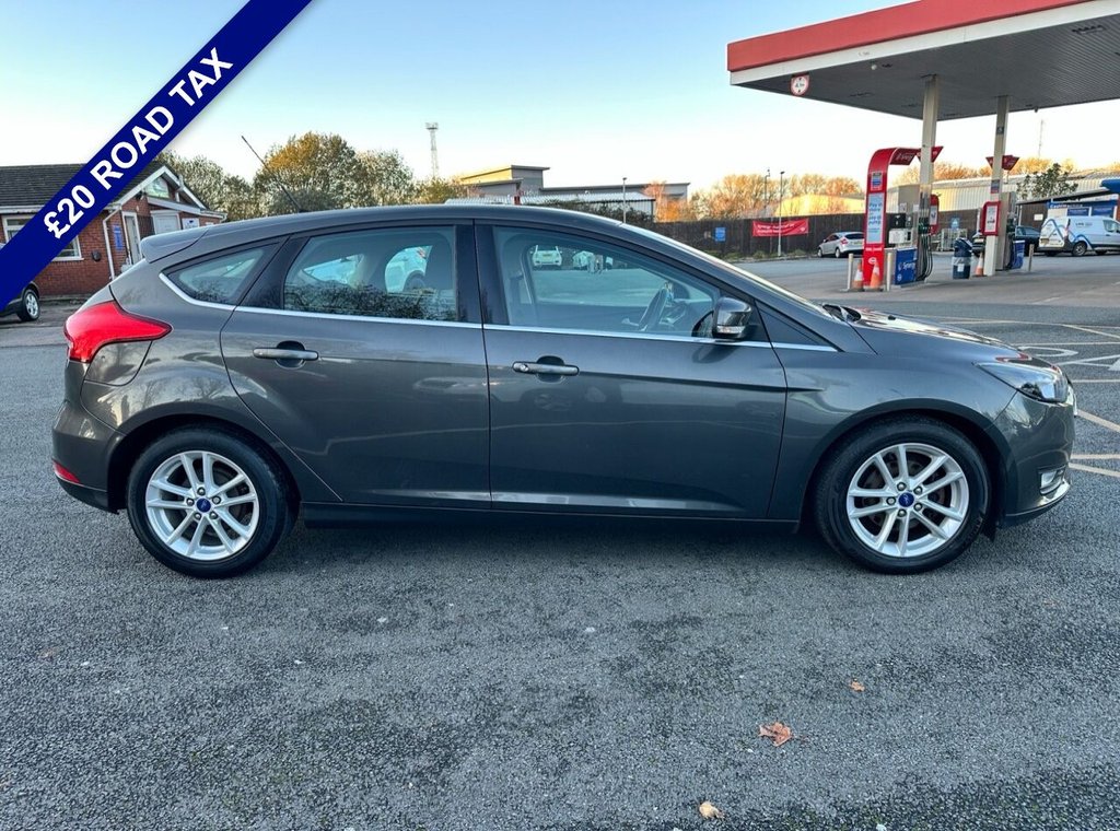 Used Ford Focus 2015 for sale - 76631817: Photo 2