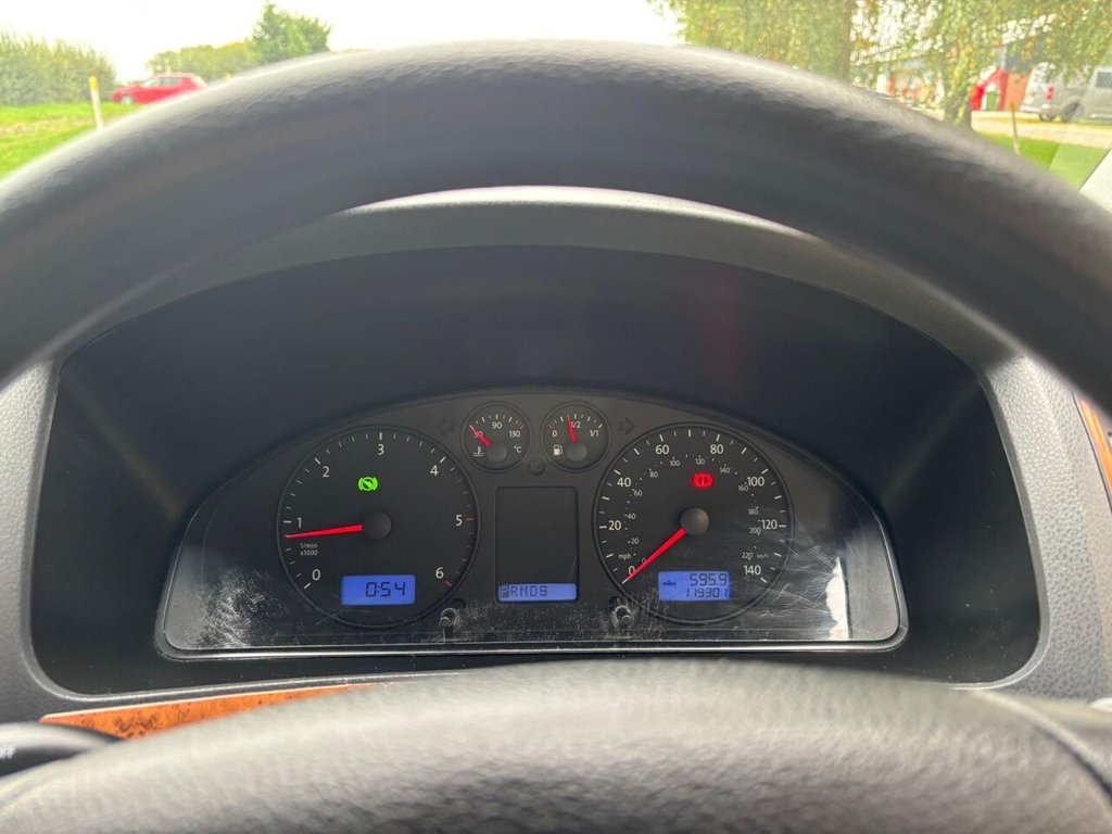 Used Volkswagen Transporter 2009 for sale - 77263108: Photo 16