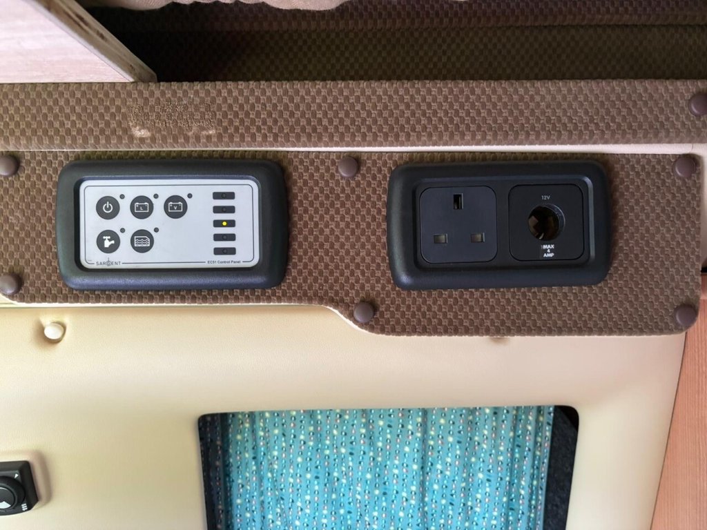 Used Volkswagen Transporter 2009 for sale - 77263108: Photo 8