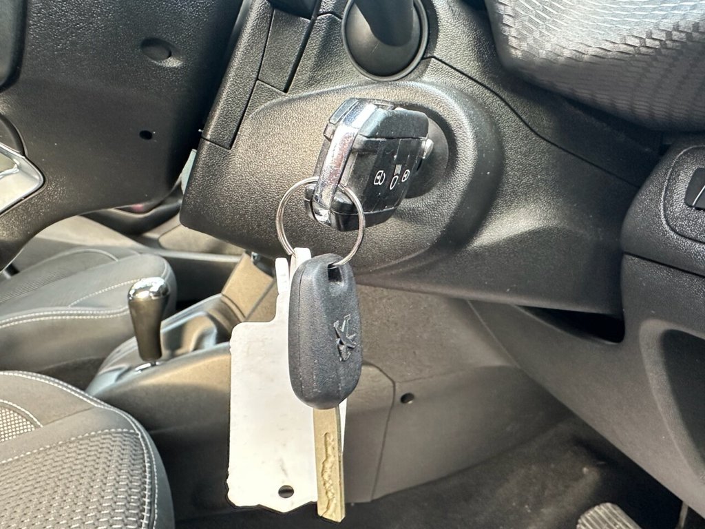 Used Peugeot 208 2015 for sale - 76740176: Photo 16