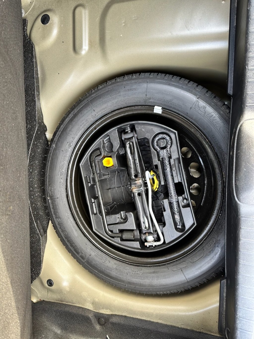 Used Peugeot 208 2015 for sale - 76740176: Photo 24