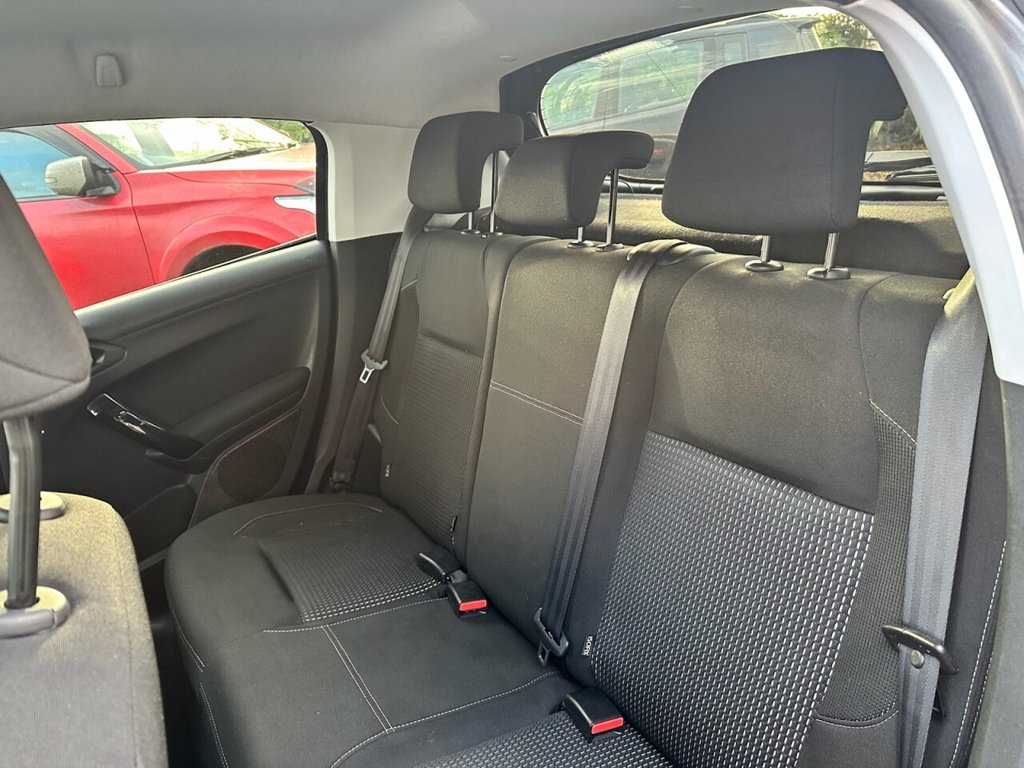 Used Peugeot 208 2015 for sale - 76740176: Photo 28