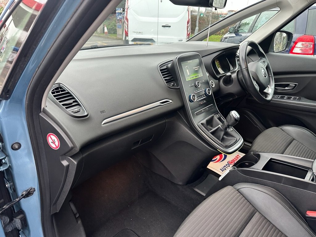 Used Renault Scenic 2017 for sale - 77139779: Photo 11