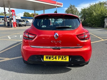 Used Renault Clio 2015 for sale - 75896255: Photo