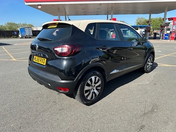 Used Renault Captur 2018 for sale - 78331260: Photo