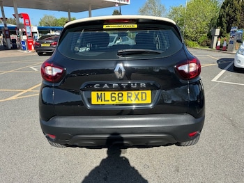Used Renault Captur 2018 for sale - 78331260: Photo