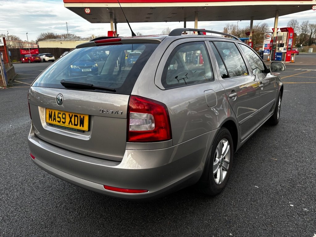 Used Skoda Octavia 2009 for sale - 77200504: Photo 8