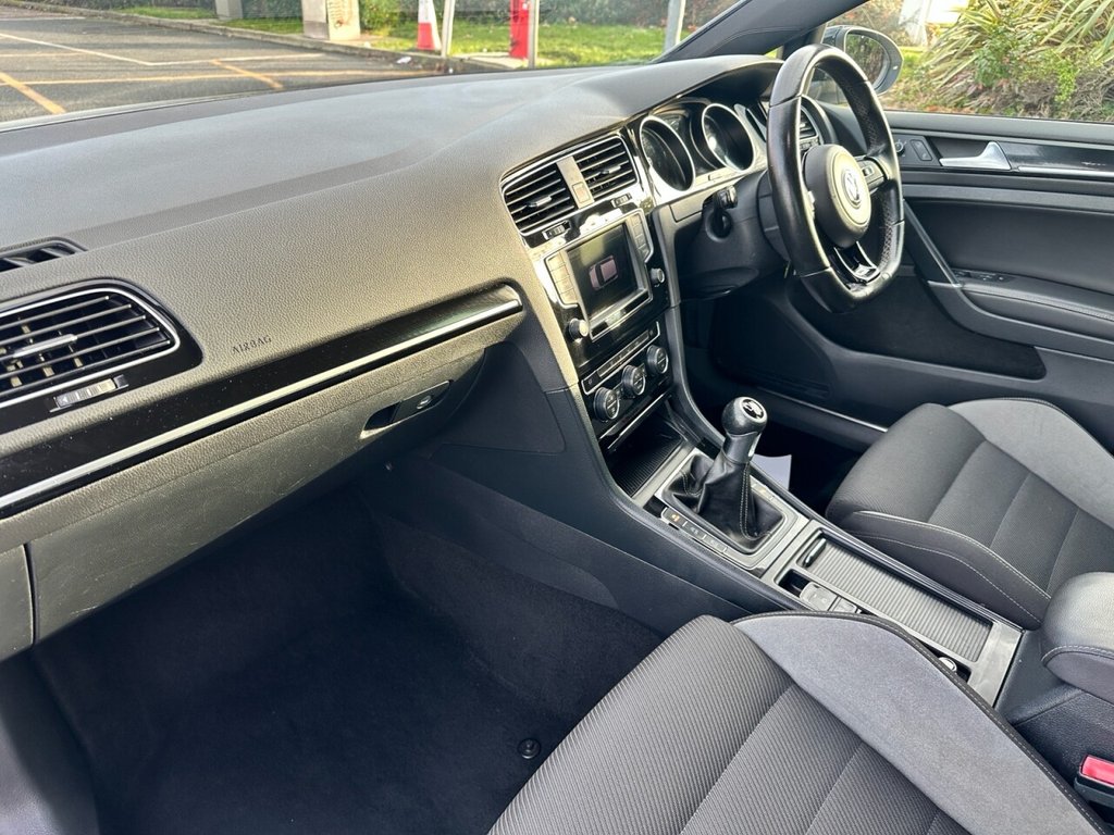 Used Volkswagen Golf 2015 for sale - 76710858: Photo 12