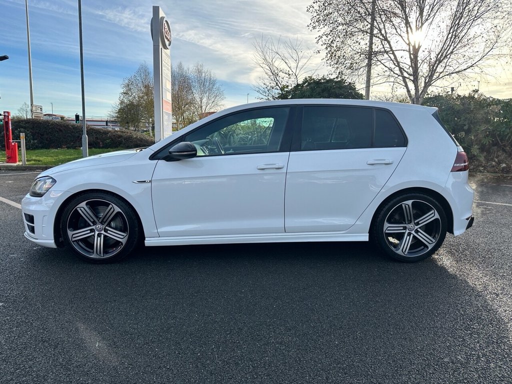 Used Volkswagen Golf 2015 for sale - 76710858: Photo 9
