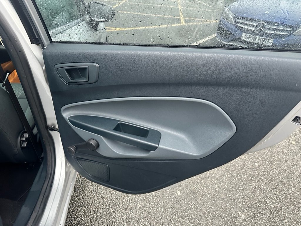 Used Ford Fiesta 2011 for sale - 77288011: Photo 17