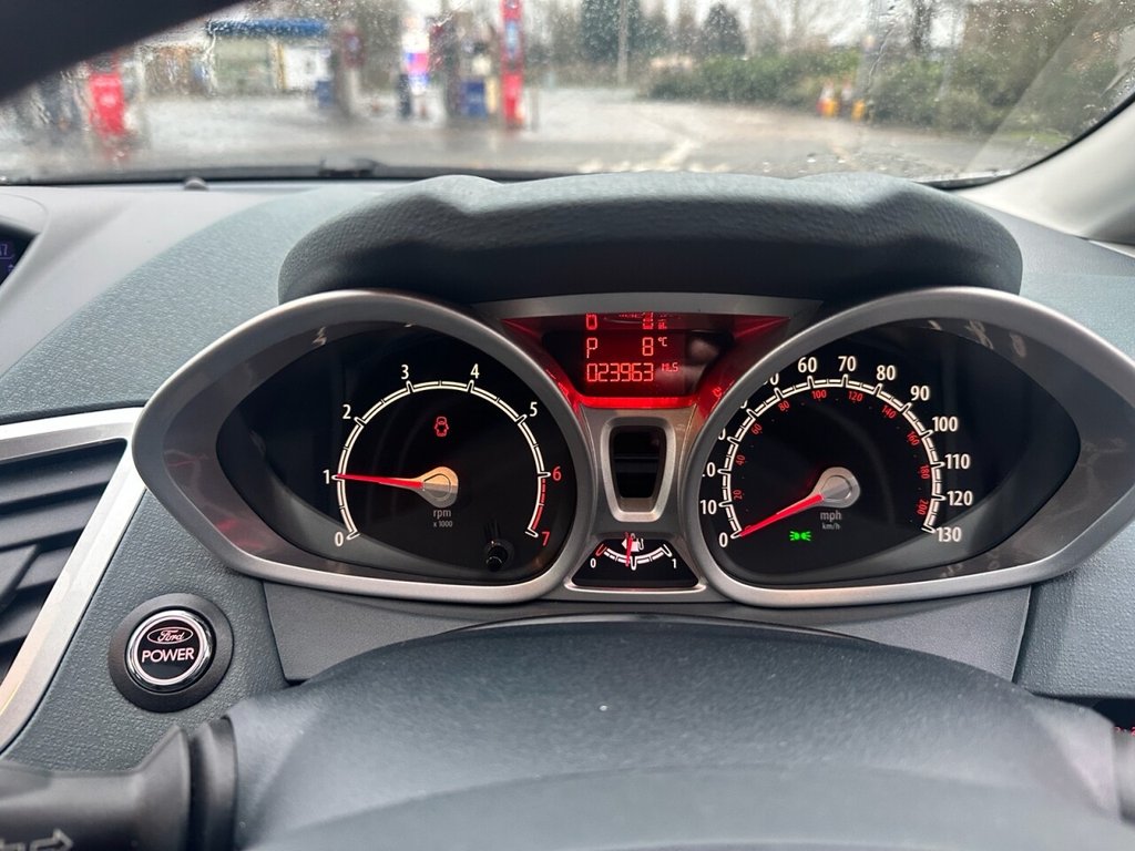 Used Ford Fiesta 2011 for sale - 77288011: Photo 24