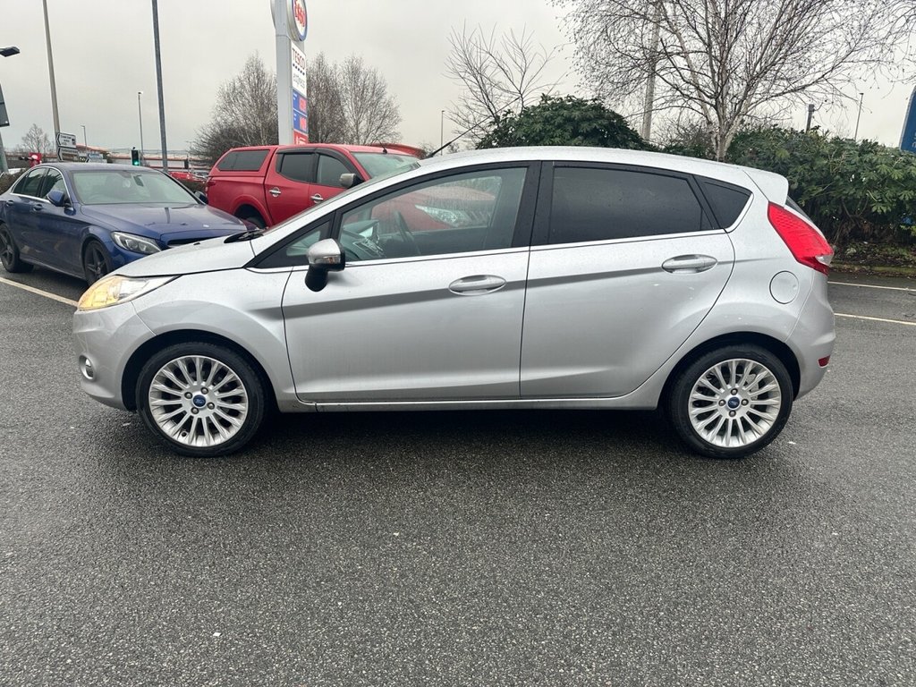 Used Ford Fiesta 2011 for sale - 77288011: Photo 9