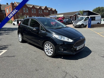 Used Ford Fiesta 2015 for sale - 79265036: Photo